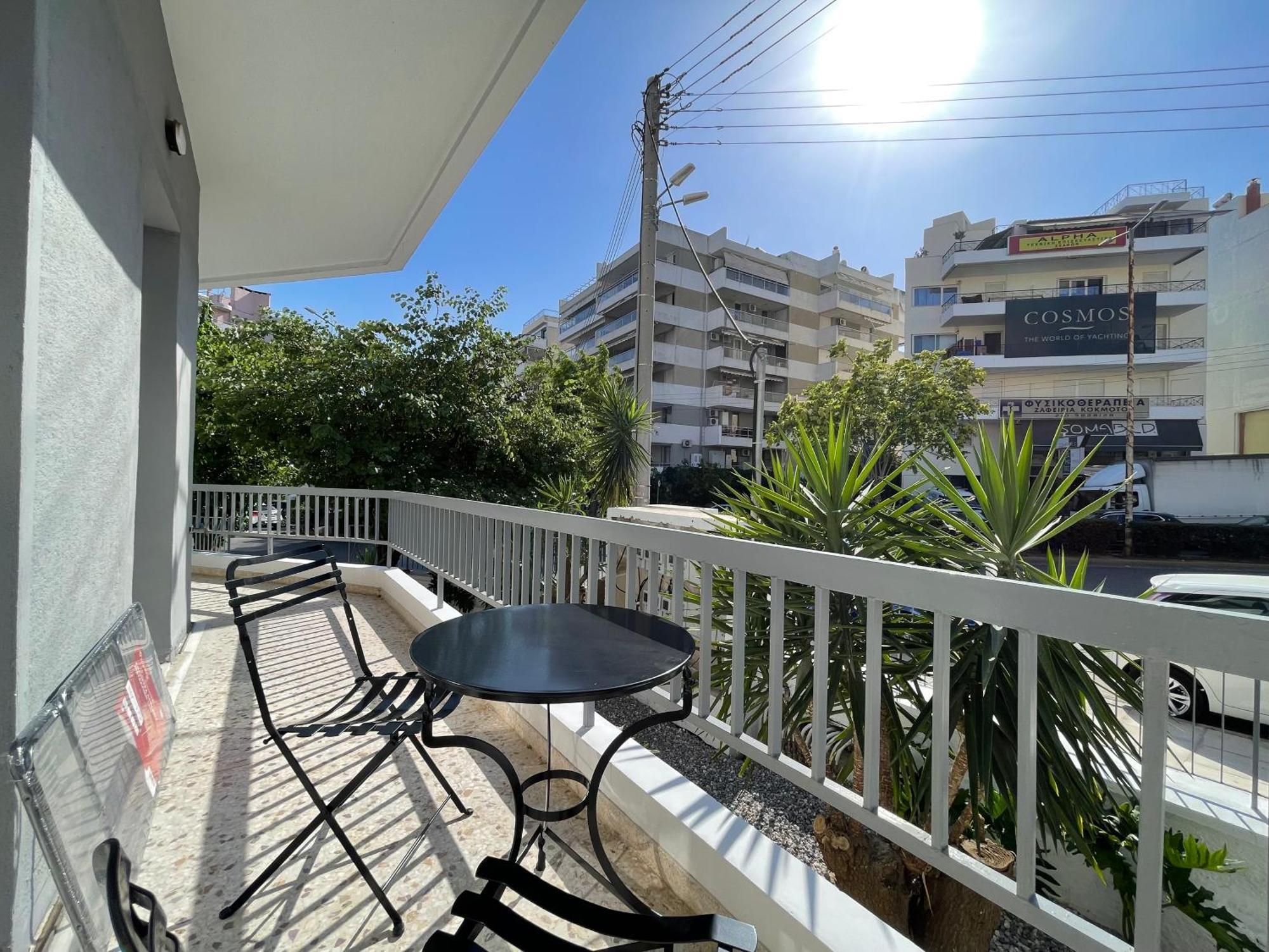Athenean Bnb Seaside Serenity Steps From The Riviera Exteriér fotografie