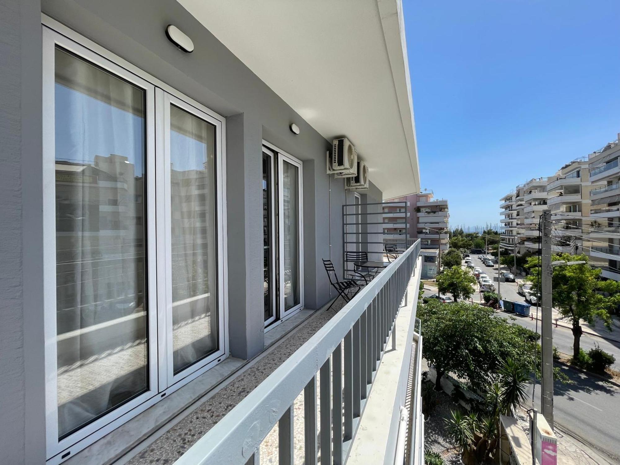 Athenean Bnb Seaside Serenity Steps From The Riviera Exteriér fotografie