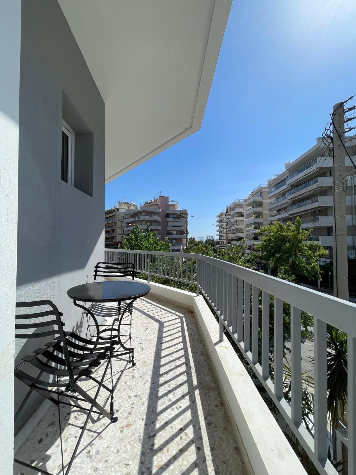 Athenean Bnb Seaside Serenity Steps From The Riviera Exteriér fotografie